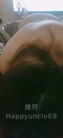 防身术传人，推特炮王【快乐叔叔】付费视频，玩的花，各种肉搏高质量小姐姐 截图2