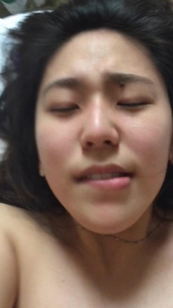 某艺术院校学舞蹈的气质美女酒店偷偷和闺蜜男友偷情啪啪,美女逼逼超敏感爽的嗷嗷大叫,担心怀孕不敢射里面! 截图15