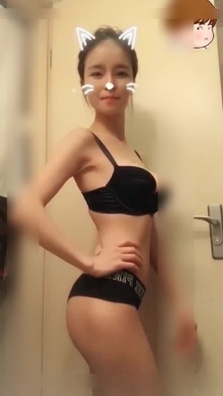 极品网红尤物阿姨洗太绿超高颜值S身形巨乳自拍淫乱生活33V整合4V阴蒂J8抹牙膏打炮肛塞肛交呻吟刺激4 截图15