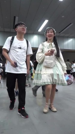 『樱之舞』漫展CD抄底偷拍Cos小姐姐系列 截图16
