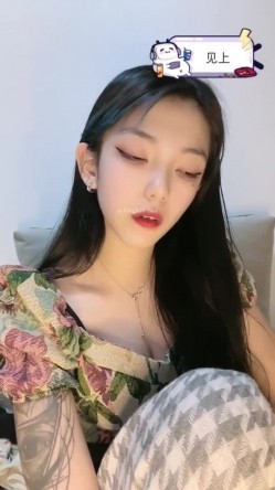 B站反差福利姬【黑丝小妈】直播双视角 私拍福利 截图7