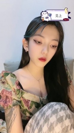B站反差福利姬【黑丝小妈】直播双视角 私拍福利 截图8