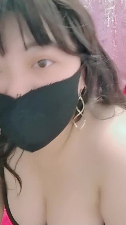 【夜袭少妇】G奶少妇! 巨乳肥臀 丝袜掰穴自慰 无套狂干 截图16