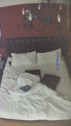 酒店稀有房偷拍 ️黑丝女仆装美女被男友操到瘫软在床上呻吟刺激 截图9