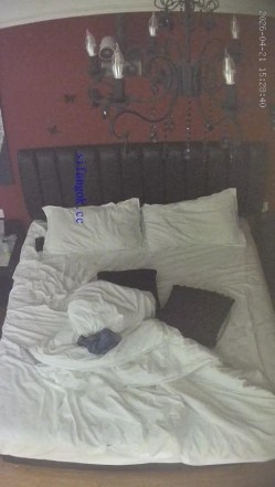 酒店稀有房偷拍 ️黑丝女仆装美女被男友操到瘫软在床上呻吟刺激 截图10