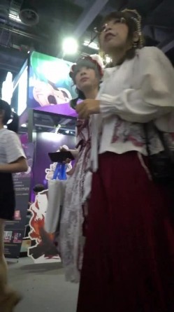 『樱之舞』漫展CD抄底偷拍Cos小姐姐系列 截图3