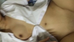 清纯学生妹分手后被渣男报复 热恋时啪啪啪露脸自拍视图流出 截图8
