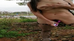 万人求购，推特反差婊，顶级绿帽骚妻【嫂子爱露出】一女战多男，群P大乱交，捆绑调教野战 截图13