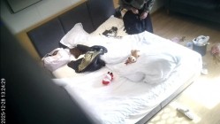 酒店偷拍 高冷反差婊圣诞跨年被男友操无毛二天二夜 截图15