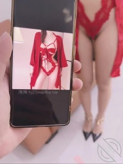 扮演老板给嫂子布置任务，情趣内衣加身看得人血脉贲张 截图8