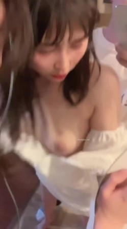 高价良家云盘流出，【beauty】，极品反差女友，爱旅游爱分享，日常生活照及性爱视频，精彩！ 截图13
