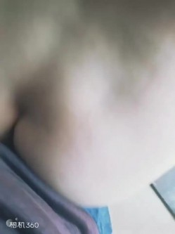 医院B超室对面，被兔兔口硬的肉棍实在硬的难受，扒下兔兔裤袜，握着枪杆就往湿漉漉的蜜穴里怼，疯狂谁能比？ 截图16