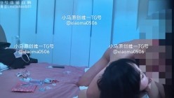 泡良大神『小马原创』在校学生妹 怼脸口交愉拍，大鸡巴疯狂抽插到怀疑人生，净身高180大长腿 站姿后入猛猛怼 截图16