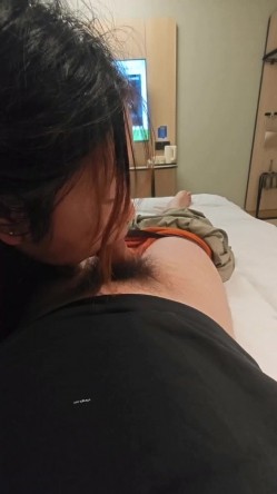 推特约啪大神，【Toro S】付费福利，20岁学生妹，蜜桃臀后入，酒店里活色生香干炮 截图6