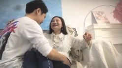 ️对话很有意思，饥渴小伙约炮声音很嗲的熟女姐姐，无套多个体位肏到尖叫，暴力颜射，爽死 截图3