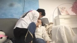 ️对话很有意思，饥渴小伙约炮声音很嗲的熟女姐姐，无套多个体位肏到尖叫，暴力颜射，爽死 截图4
