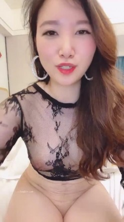核弹！极品巨臀~20小时~【欧美鹿鹿】疯狂啪啪~干到流白浆~我算是理解大哥们为啥喜欢大屁股了~！ 截图16