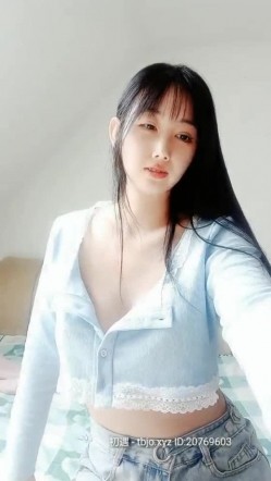 清纯美女主播【援交大学生】胸圆圆，可以约，抖胸叫骚诱惑，乳沟真的好美呀！ 截图2