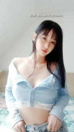 清纯美女主播【援交大学生】胸圆圆，可以约，抖胸叫骚诱惑，乳沟真的好美呀！ 截图6