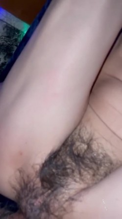 眼镜熟女阿姨吃鸡啪啪 啊啊用力 爱肛交的阿姨老规矩先口再爆老菊花 操的老腿发抖 内射 截图8