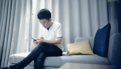 七天高端外围 半夜来的年轻小妹 截图2