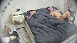 民宿酒店 邻家小妹气质 女神的颜值 白天跟男友出去玩了一天 可能有点累 没有打炮 看看裸体吧 截图5