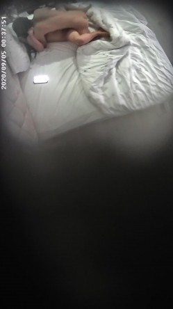 顶部白床合集378V，小姐姐们身材都棒棒滴，大学城附近，学生情侣居多 截图8