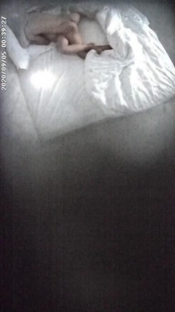 顶部白床合集378V，小姐姐们身材都棒棒滴，大学城附近，学生情侣居多 截图12