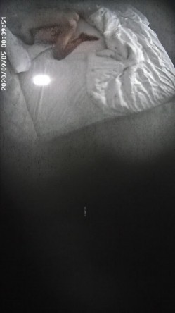 顶部白床合集378V，小姐姐们身材都棒棒滴，大学城附近，学生情侣居多 截图13