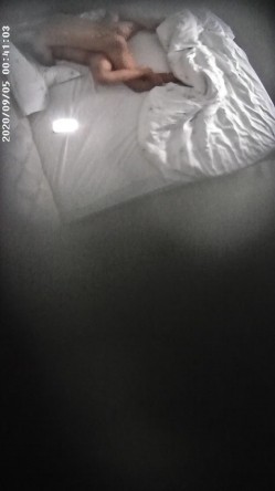 顶部白床合集378V，小姐姐们身材都棒棒滴，大学城附近，学生情侣居多 截图16