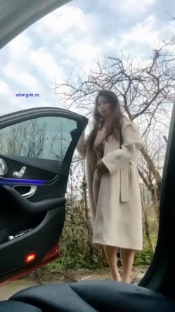 抖音巨乳【晓晓 是晓晓啊】露脸漏点道具插逼 ️喷水漏出福利 截图4
