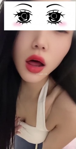 快手颜值靓女【可乐儿】完美身材无赘肉，大尺度掰逼展示，自摸高潮，裸舞诱惑 截图1