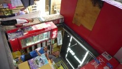 大神空城原创大街尾随抄底手拿房产证的镂空短裙骚妇红色情趣透明骚丁露逼爆毛非常让人鸡动 截图6