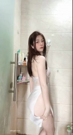 抖音网红-甜子兔哟-土豪专享定制福利，清纯外表，微胖身材 截图8