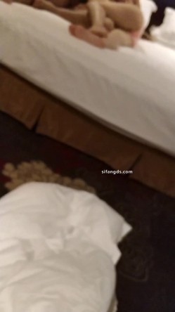 真实绿帽博主，【王军】让老婆陪各个不同单男啪啪，各种特写插穴，太淫乱了 截图10