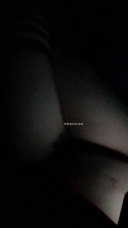 小网红【妃油baby】VIP福利，终极反差与炮友各种啪啪道具紫薇洗澡淫荡自拍 截图1