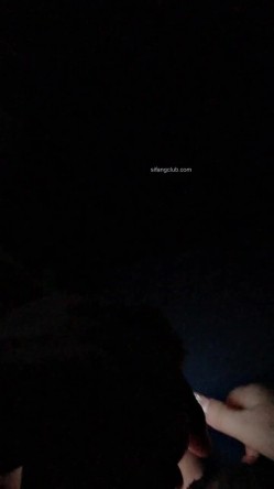 小网红【妃油baby】VIP福利，终极反差与炮友各种啪啪道具紫薇洗澡淫荡自拍 截图13