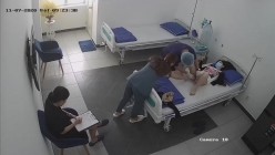 私房最新流出黑客【破解摄像头】隆乳整形诊所 家居视频 妇科检查 截图12