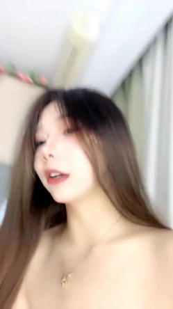 红丝露脸疯狂小湿妹跟小哥激情啪啪大秀直播，让小哥各种体位爆草蹂躏，跳蛋玩逼浪叫呻吟，表情好骚精彩刺激 截图8