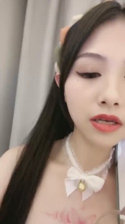 推荐！正宗校花~美到爆炸~【迷你羊羊】100%是恋爱感觉~！~纯天然素颜美女，胸型满分好评 截图16