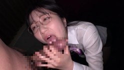 261ARA-579 【めがね美女】【美しい脚】会社を早退してきた美人さんが登場！！『泣くほど気持ちよくなりたい』お付き合いしている人もいるんですが…最近はご無沙汰で(泣)【ご奉仕フェラ】【大きなお尻】綺麗な体に濡れやすいアソコでもうイクイクが止まらない！濃密フェラはマジ神！イキまくって喘ぎ声は止まらない！激イキ連発のノンストップSEXを見逃すな！ 截图12