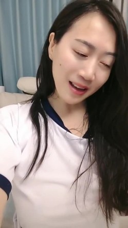 颜值少妇【小狐狸520】反差御姐,裸舞诱惑，熟女卖骚，道具自慰 截图11