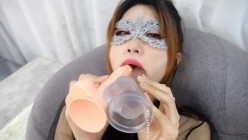 【纱姬舞团】完美女神25号姬『香薇』 超大尺度裸舞 摄影师按摩棒插穴调教双洞全开 截图7