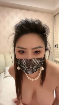 巨乳御姐 骚到炸裂『丰乳肥臀大黑逼』骚舞自慰流水 截图4