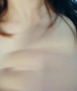 土豪私人重金定制，微密圈唇红齿白奶粉逼粉高颜女神【薇娅娅】私拍福利，各种露三点紫薇冒淫液相当反差 截图15