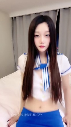 ️神级女神【董小姐】高端女神！模特身材~裸舞~道具自慰~白浆直流！ 截图10
