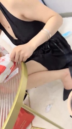 【玺玺玺玺玺玺】，密码房，极品姐妹花，露脸，满分女神，无套内射，多少男人的梦想一刻，精彩必看 截图2