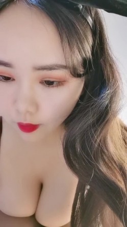 极品导弹巨乳主播【38H罩杯妹妹】挤奶诱惑超长100小时源码录制直播合集 截图15