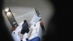 高校附近酒店摄像头偷拍 高颜值大学生情侣一块玩游戏玩累了休息做爱 截图9