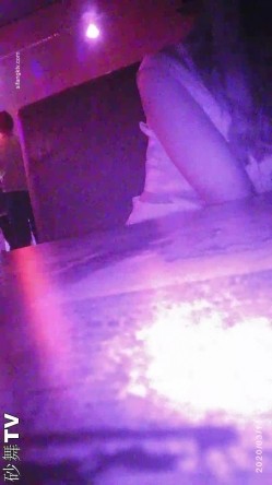 【猎奇资源 砂舞】舞厅内的淫乱 重金属质感般的性爱 抓奶+抠逼+摸屌+口爆+打站桩+站炮 淫乱篇 截图4